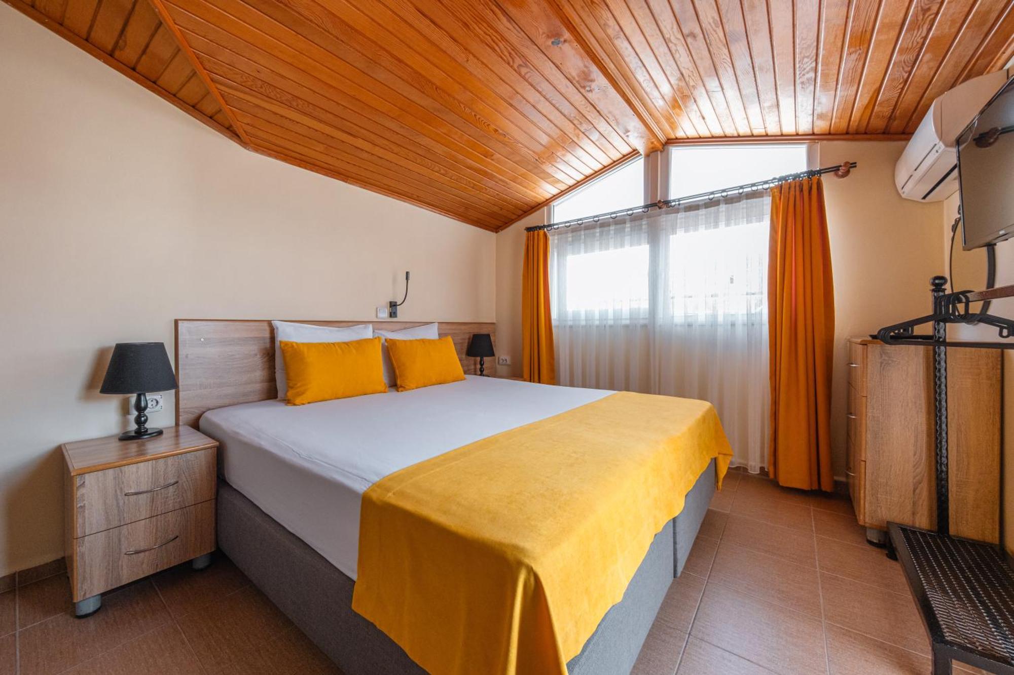 Ten Apart Hotel Fethiye Exterior foto